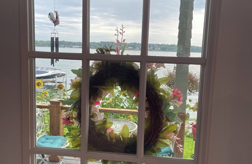 Seneca Falls House | Lakeside Cottage in Historic Seneca Falls