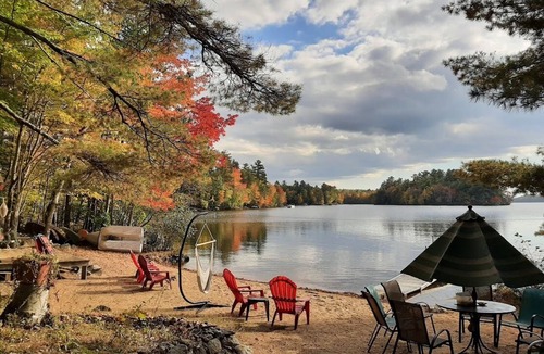Gray Cabin | Lakeside retreat-Private Beach-5+ bedrooms-Little Sebago Lake-30 min to Portland