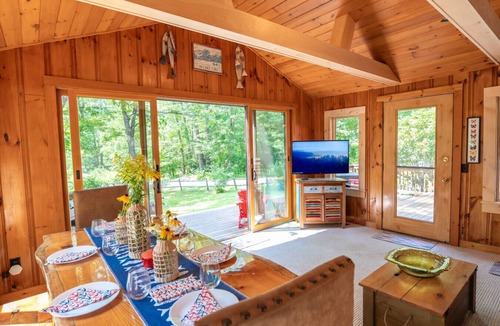 Naples Cabin | Lakeside Story - Log Cabin, Fire Pit, Beach!
