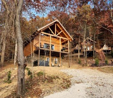 Scio House | Lakeview Cabin by Tappan Lake, Perfect for Groups with Hot-Tub in Ohio
