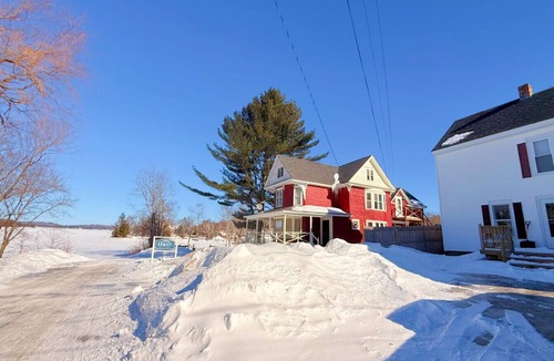 Greenville Junction Apartment | Lakeview, pet friendly apartment with lake access by the Juniper Motel