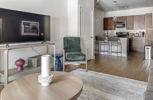 Simsbury Apartment | Landing at The Pointe at Dorset Crossing - 1 Bedroom in Downtown Simsbury
