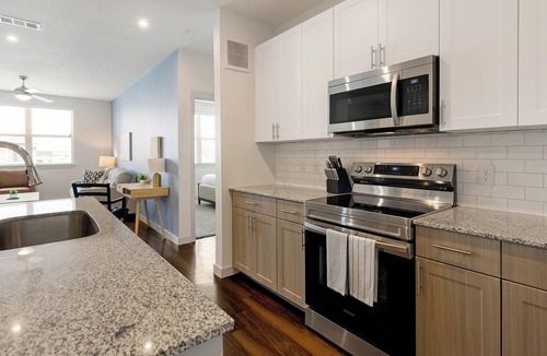 Fate Apartment | Landing | Beautiful 2BD, Gym, Clubhouse