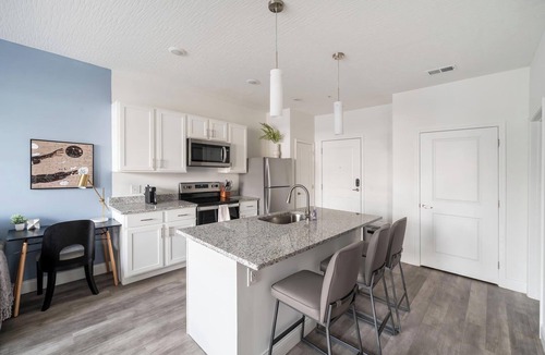 Downtown Columbus Apartment | Landing | Chic 1BD, Gym