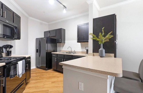 Del Mar Apartment | Landing | Chic 1BD, Clubhouse