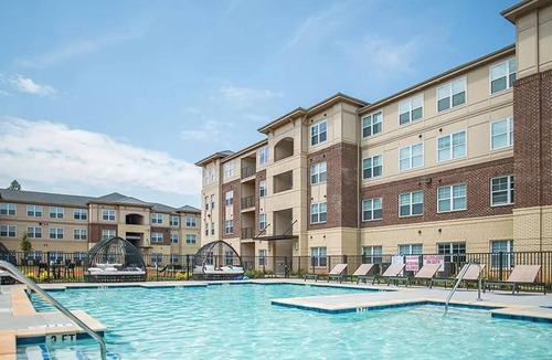 Valley Falls Apartment | Landing | Chic 2BD, Gym, Game Room