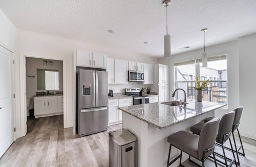 Downtown Columbus Apartment | Landing | Incredible Studio, Gym