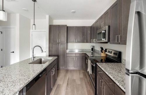 Knoxville Apartment | Landing | Stunning 1BD, Gym