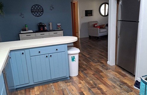 Hunt House | Large 4-bedroom house in Arkport NY with A/C, WiFi. Sleeps 10