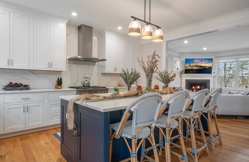 Cape Porpoise House | Large 6BR with Guest House - Chefs Kitchen - 5 Mins To Dock Square - Sleeps 14