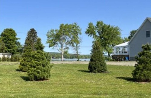 Bradford RV Rental | Large RV site with drive through on Lamoka Lake
