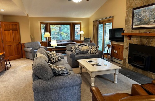 Bretton Woods Condo | Large Slope-side 4-bedroom Forest Cottage unit in Bretton Woods.