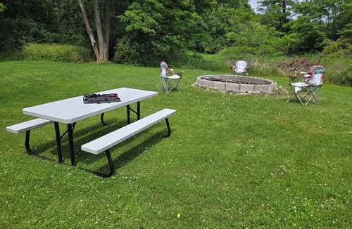 Ashville Apartment | Large Upper 3 Bedroom Ashville Apartment Near Chautauqua Institution/Bemus Point