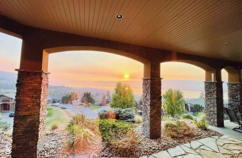 Southwest Mission House | 🌅 Lavender Sunset Healing Escape · Entire Private Suite · Sleep 6 💜