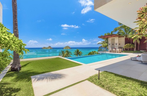 Lanikai House | Lavish Lanikai Hillside Estate: Oceanview w/Pool/Spa, AC & Mokulua Isle Views