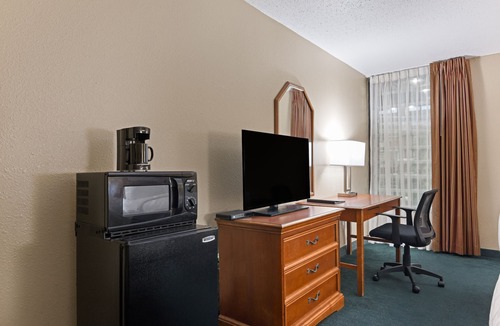 Bossier City Hotel | LeBossier Hotel
