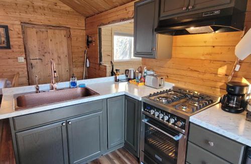 Sutton House | Little Bear Getaway Cabins