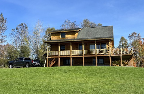 Colebrook Ski Chalet | Log Cabin on 6 acres w direct ATV trail access, firepit, mountain views ,sunsets