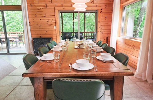 The Galena Territory Cabin | Log Lodge · Hot Tub · Game Room · King Suites