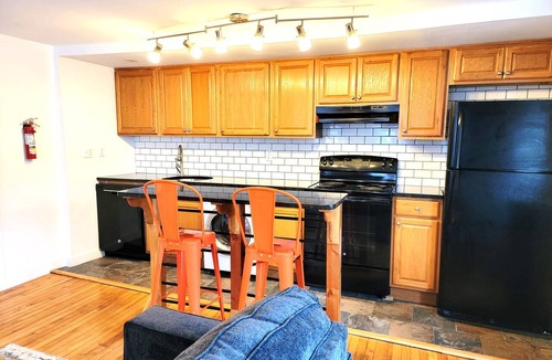 West End Apartment | Lovely 1 bedroom rental in Portland