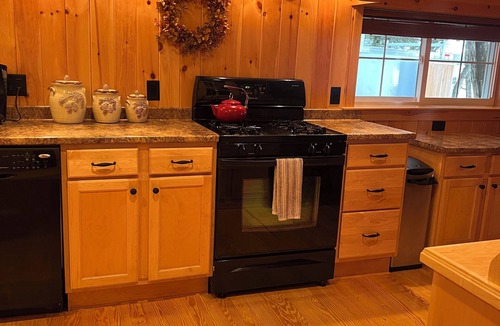 Sinclair Cabin | Lovely 4-bedroom cabin in Sinclair for a cozy getaway
