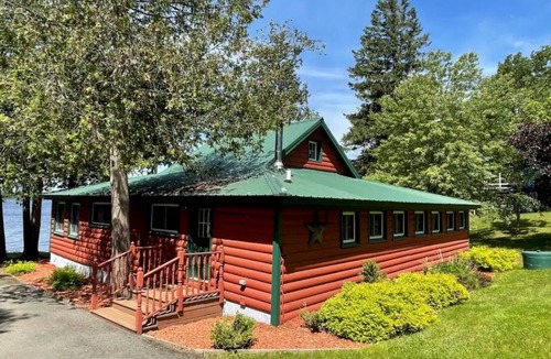 Sinclair Cabin | Lovely 4-bedroom cabin in Sinclair for a cozy getaway