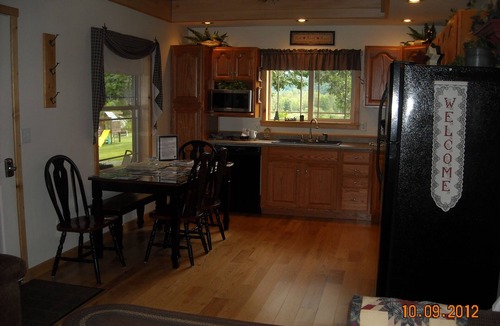 Wellsboro Cabin | Lovely Amish Crafted Country Cabin in Wellsboro, Pennsylvania