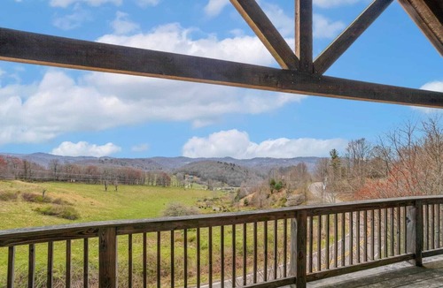 Blowing Rock Cabin | Lovely Cabin on Appalachian Ski Mountain