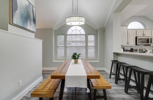 Lewisville House | Lovely Lewisville great location minutes to Denton, Flower Mound, & The Colony!