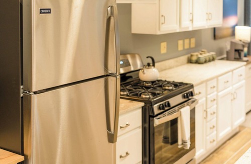 Conneaut Lakeshore Apartment | Lovely, Two Bedroom Apartment with tons of space