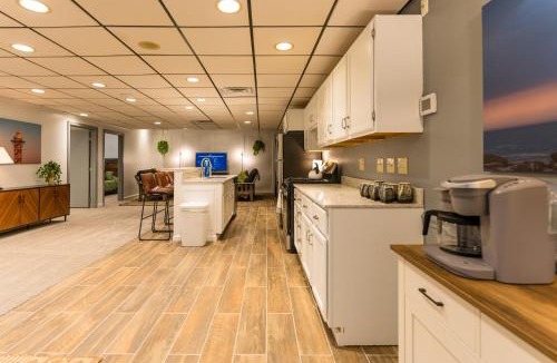 Conneaut Lakeshore Bed & Breakfast | Lovely, Two Bedroom Apartment with tons of space