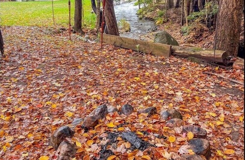 Town of Webb Cabin | Lovers Leap on 4th Lake