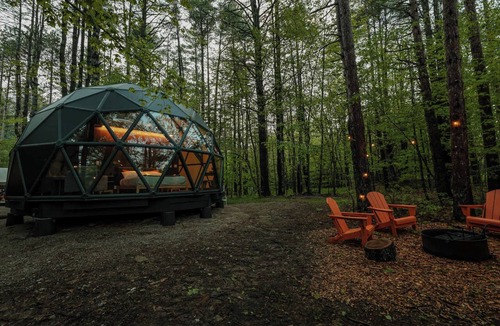 Freeport Cabin | Luna dome w/sky loft, kitchen, & full bath - 09