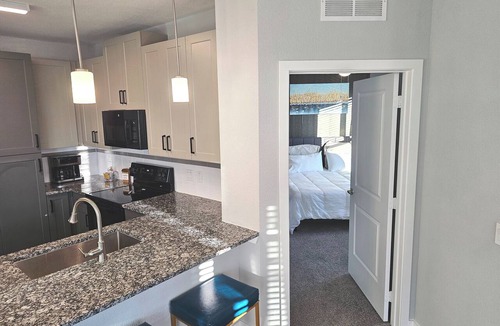 Lewisville Apartment | Lux 2 Bedroom king+twin trundle room, Pool views
