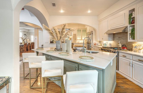 Old East Dallas House | Luxe Old East Dallas Home in Historic Munger Place