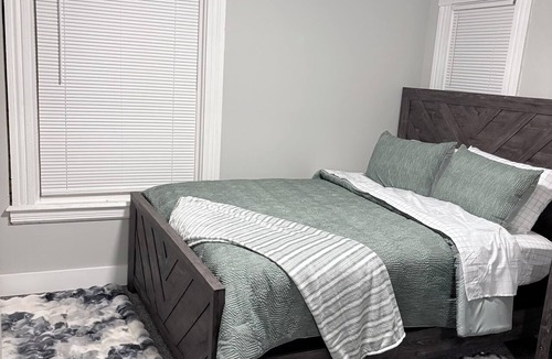 Neighborhood of the Arts Apartment | LuxeStead Modern Downtown Stay