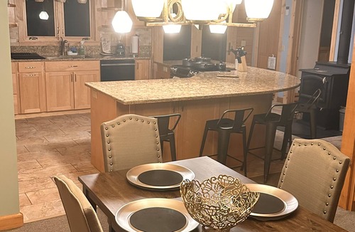 Corning Cabin | Luxurious country retreat for a family, couple or professional group!