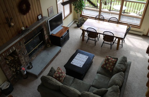Carroll Condo | Luxurious, Family Friendly, Mountain View, Nearby Ski Slopes