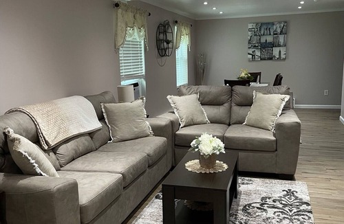 Ithaca Apartment | Luxurious, private, contemporary 1BR apartment in Ithaca NY!