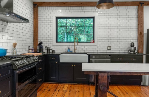 Williamstown House | Luxurious Renovated Farmhouse Post & Beam Barn and Charm