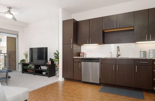 Grandview Heights Apartment | Luxury 1 Bedroom in Grandview