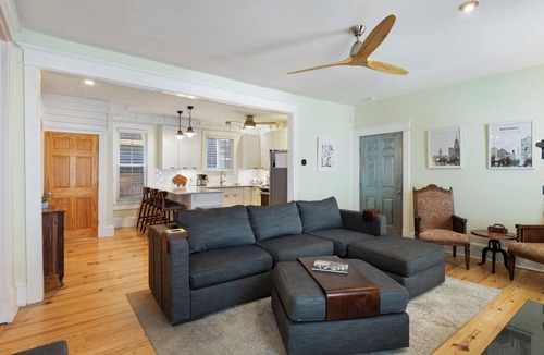 Buffalo House | Luxury 2 Bedroom 1.5 Bath Town Home/Walk to Elmwood/Garage/EV Charger/AC