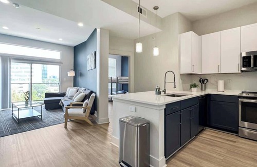 Deep Ellum Apartment | Luxury 2BD | Deep Ellum | Parking | Pool+Gym