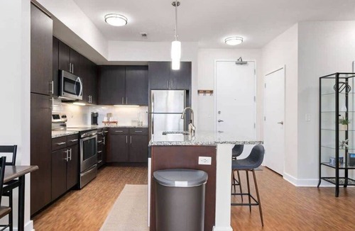 Grandview Heights Apartment | Luxury 3-Bed Near Downtown
