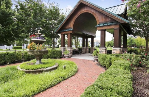 Bayside Condo | Luxury 4BR Condo Near Fenwick Island