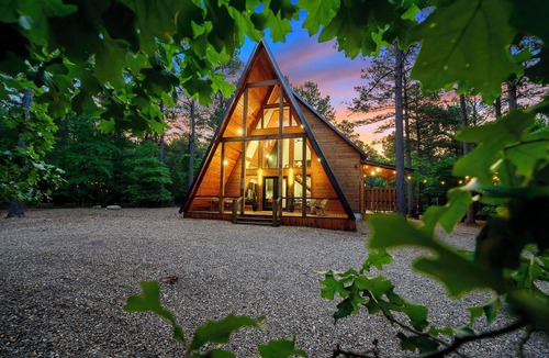 Pickens Cabin | Luxury A-Frame Retreat - Pool - Hot Tub - Fire Pit - Bring your ATVs - Sleeps 12