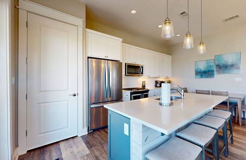 Rockport Condo | Luxury corner condo with central AC and pool & firepit access