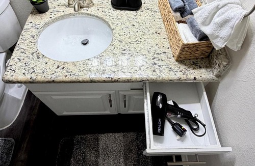 Far North Dallas Apartment | Luxury Dallas Escape- Resort View Prime Location