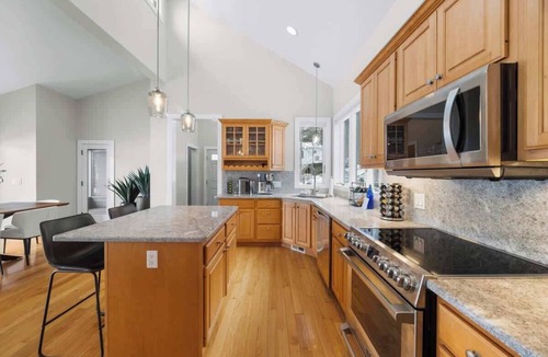 Town of Jerusalem House | Luxury Lake House, Dock, Firepit, Lake Access
