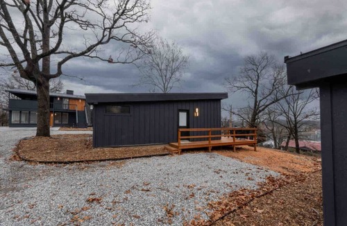 Afton Cabin | Luxury Lake Living on Grand 1